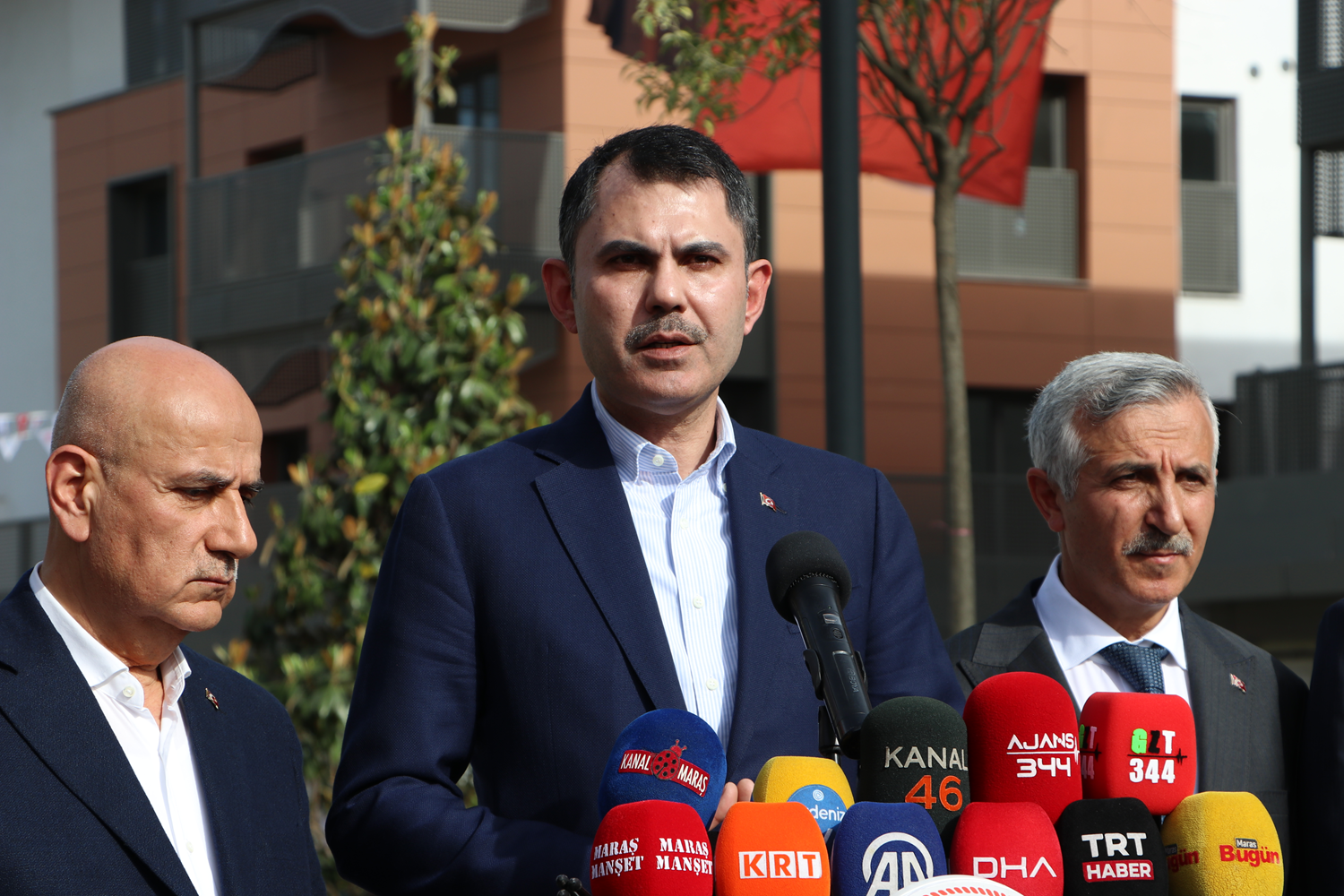 Bakan Kurum'dan konut müjdesi! Yıl sonunu işaret etti