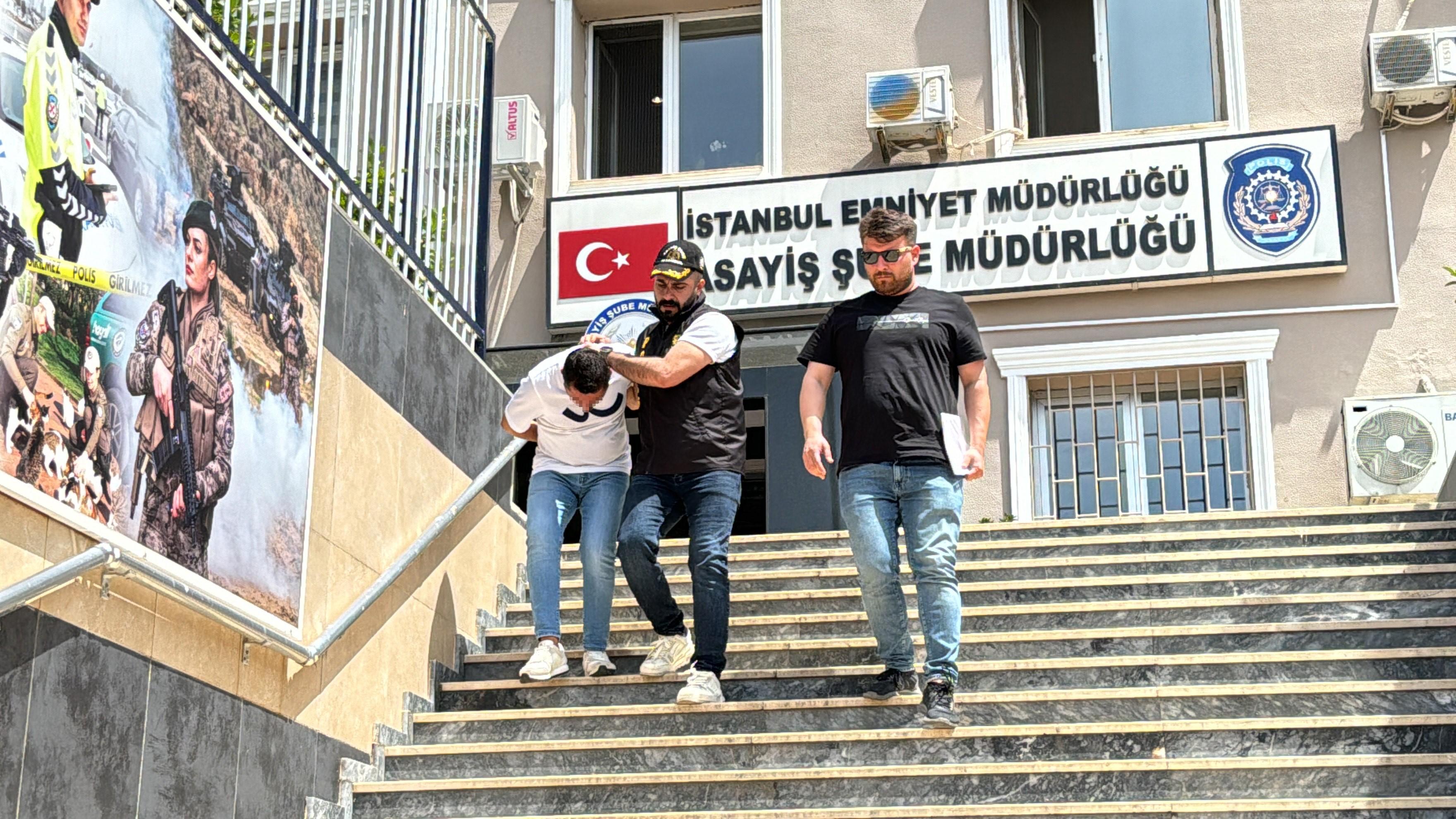 Bayrampaşa'da kendisini oğlu olarak tanıtıp 400 bin TL dolandıran şüpheli yakalandı