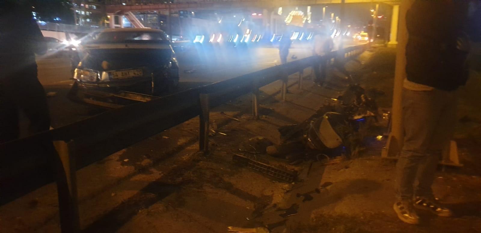 Beylikdüzü'nde kontrolden çıkan tır motosiklete çarptı: 1 ölü, 2 yaralı