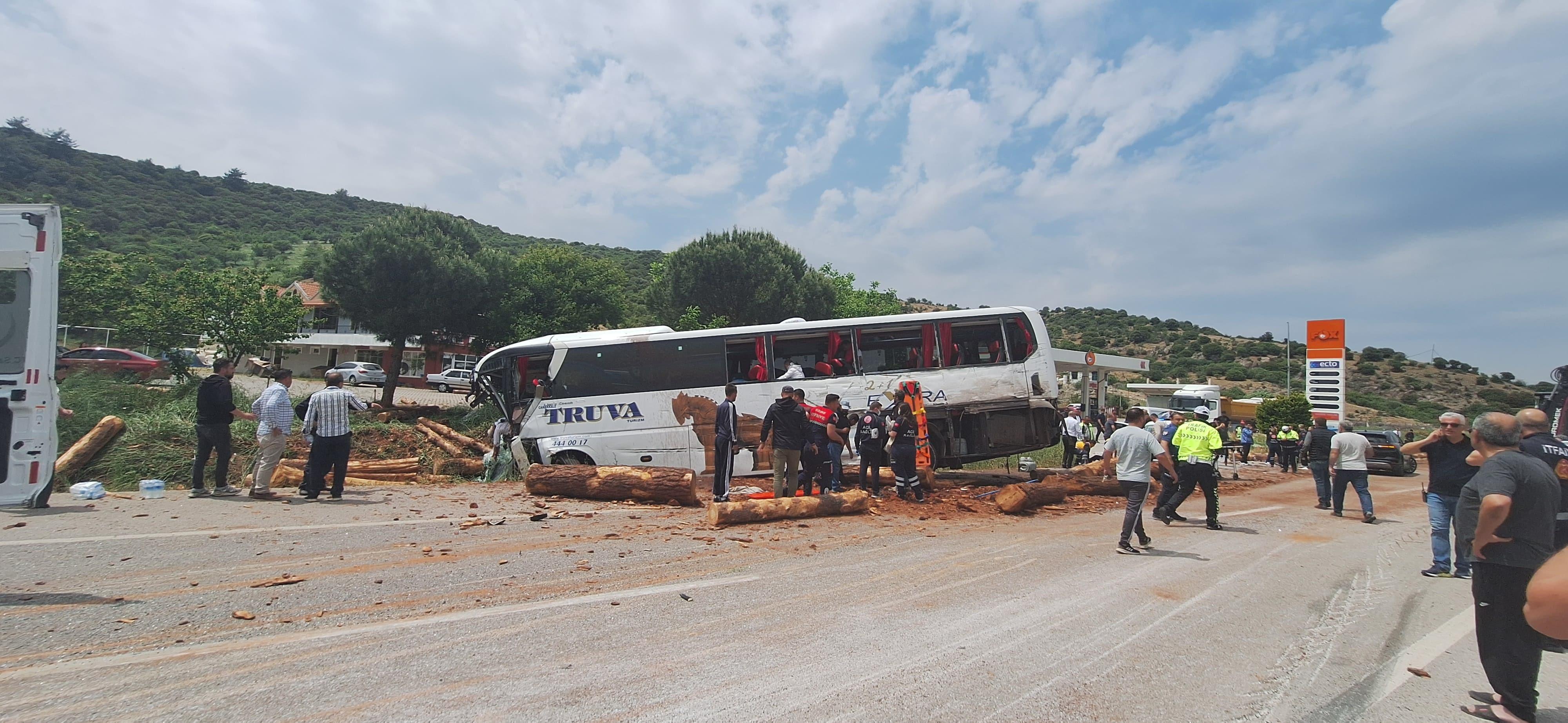 Çanakkale'de zincirleme trafik kazası: 8 ölü... 2 Cumhuriyet Savcısı görevlendirildi
