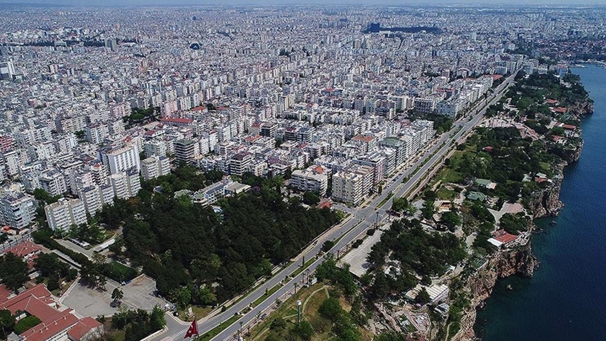 İstanbul'da ev fiyatları dünya başkentlerini resmen solladı! İşte en pahalı ve en uygun semtler