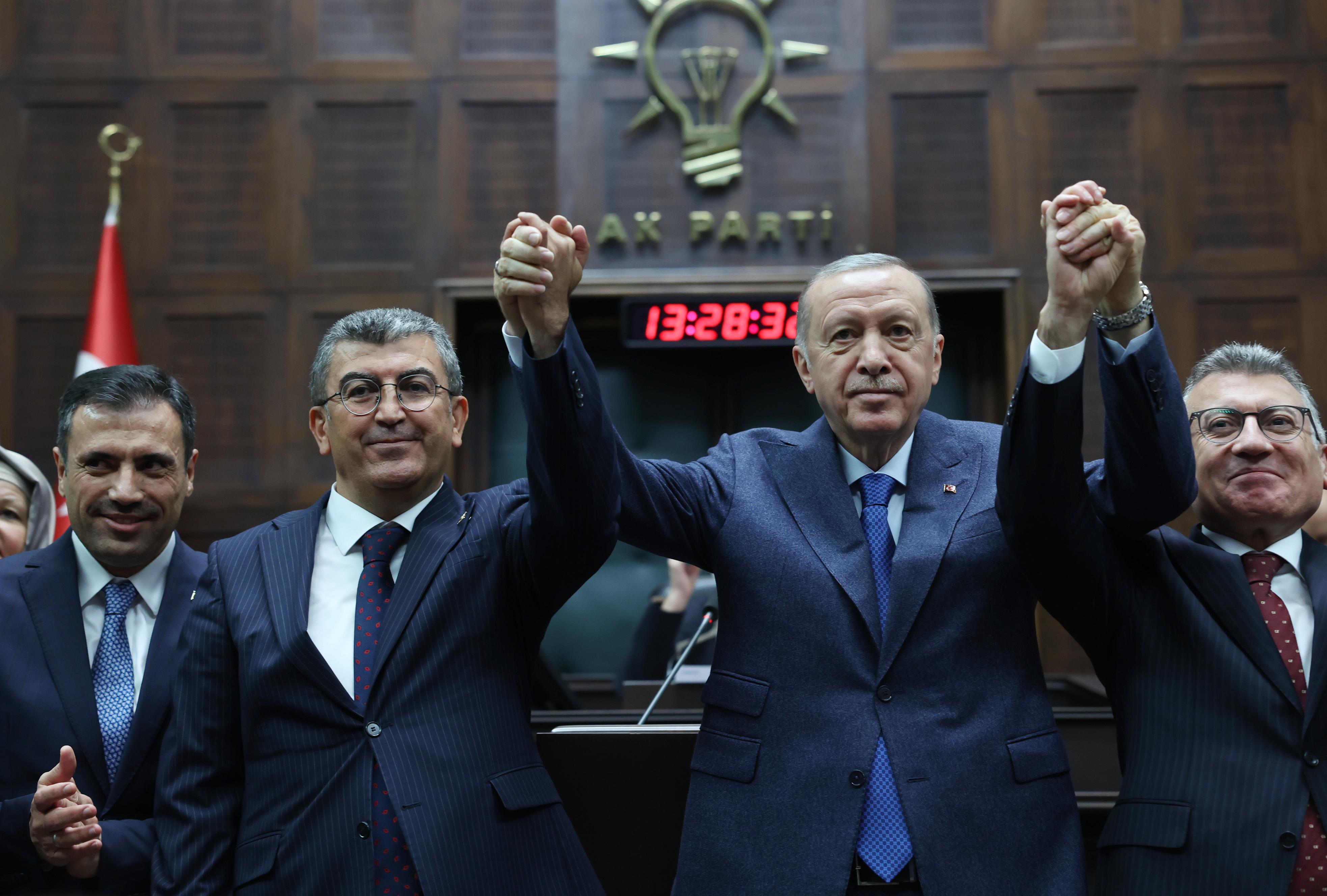 Hasan Ekici, AK Parti'ye katıldı