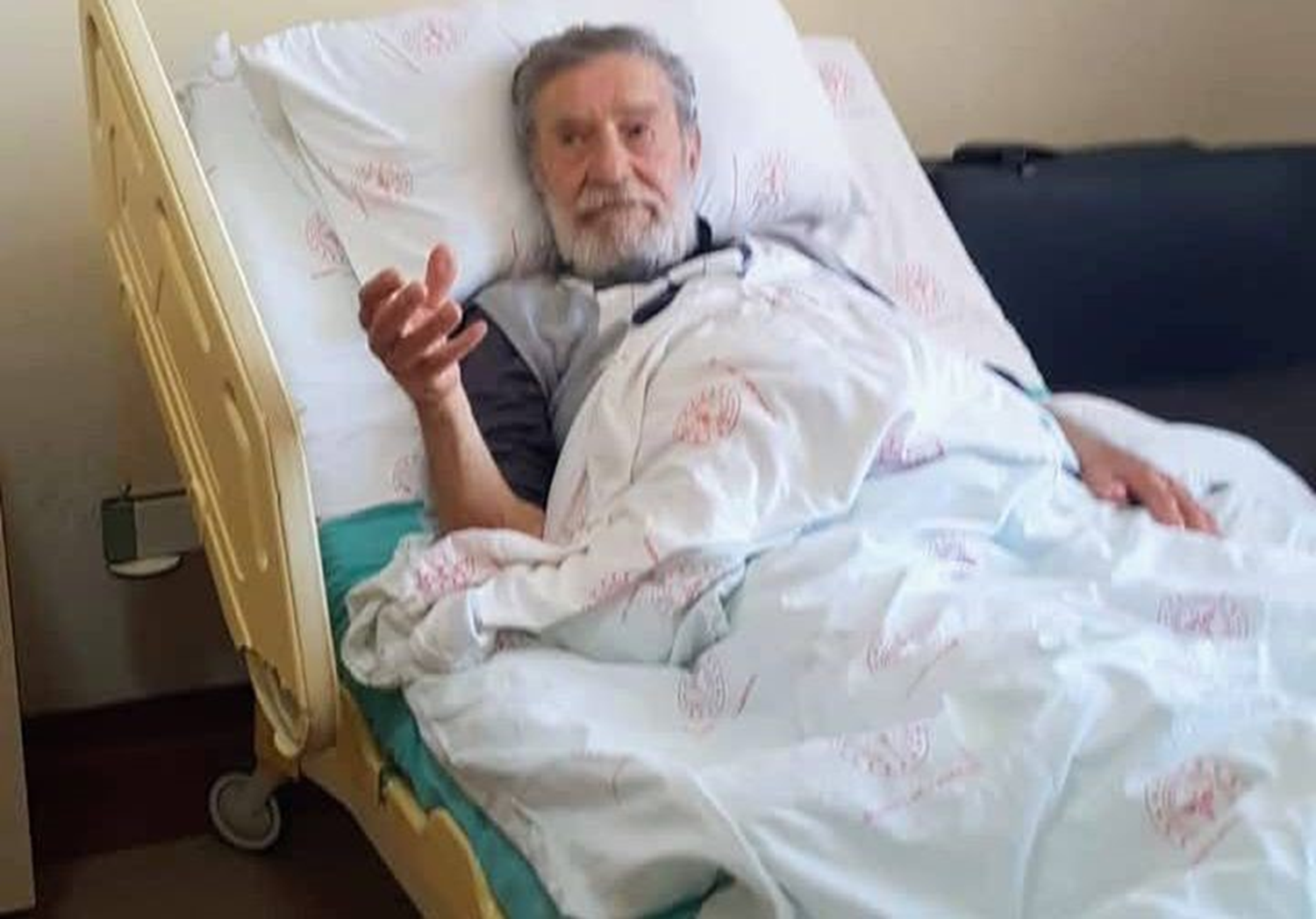 Selvi Boylum Al Yazmalım'ın Cemşit'i Ahmet Mekin hastaneye kaldırıldı