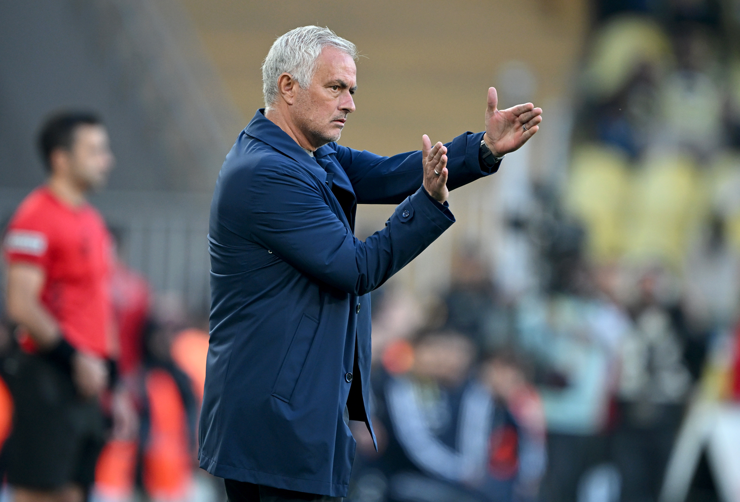 Jose Mourinho, son 3 sezonu kupasız kapattı!