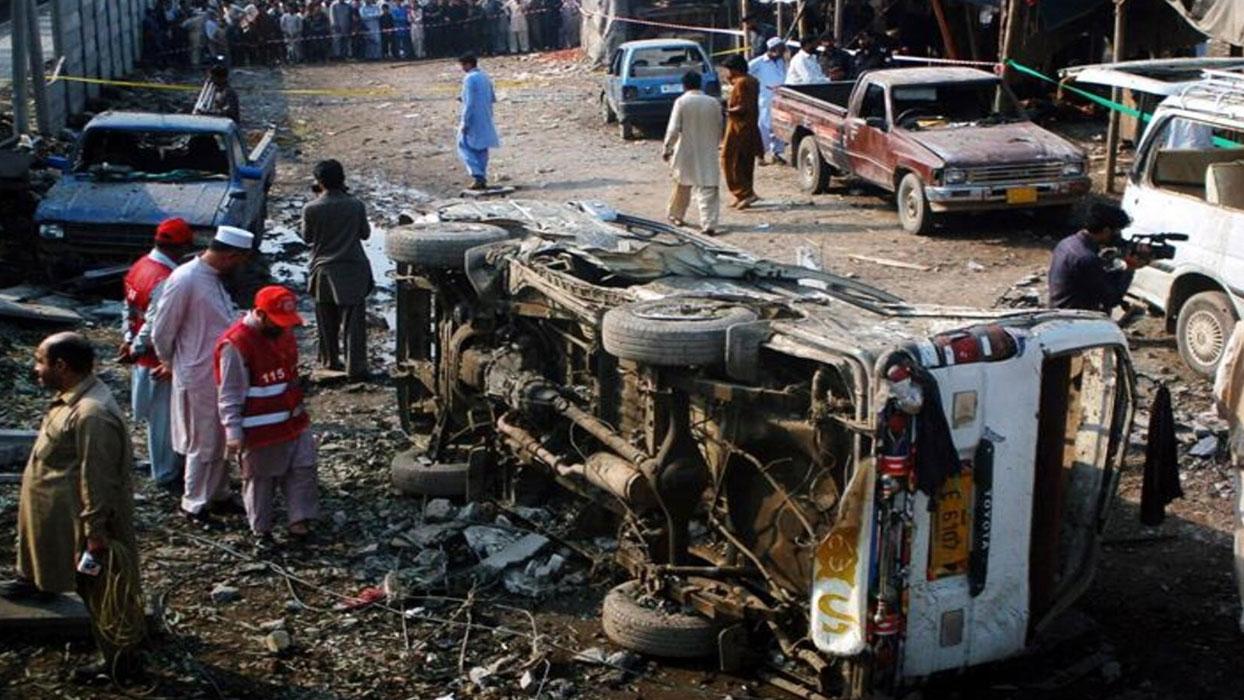 Pakistan'da terör saldırısı: 5 ölü 30 yaralı