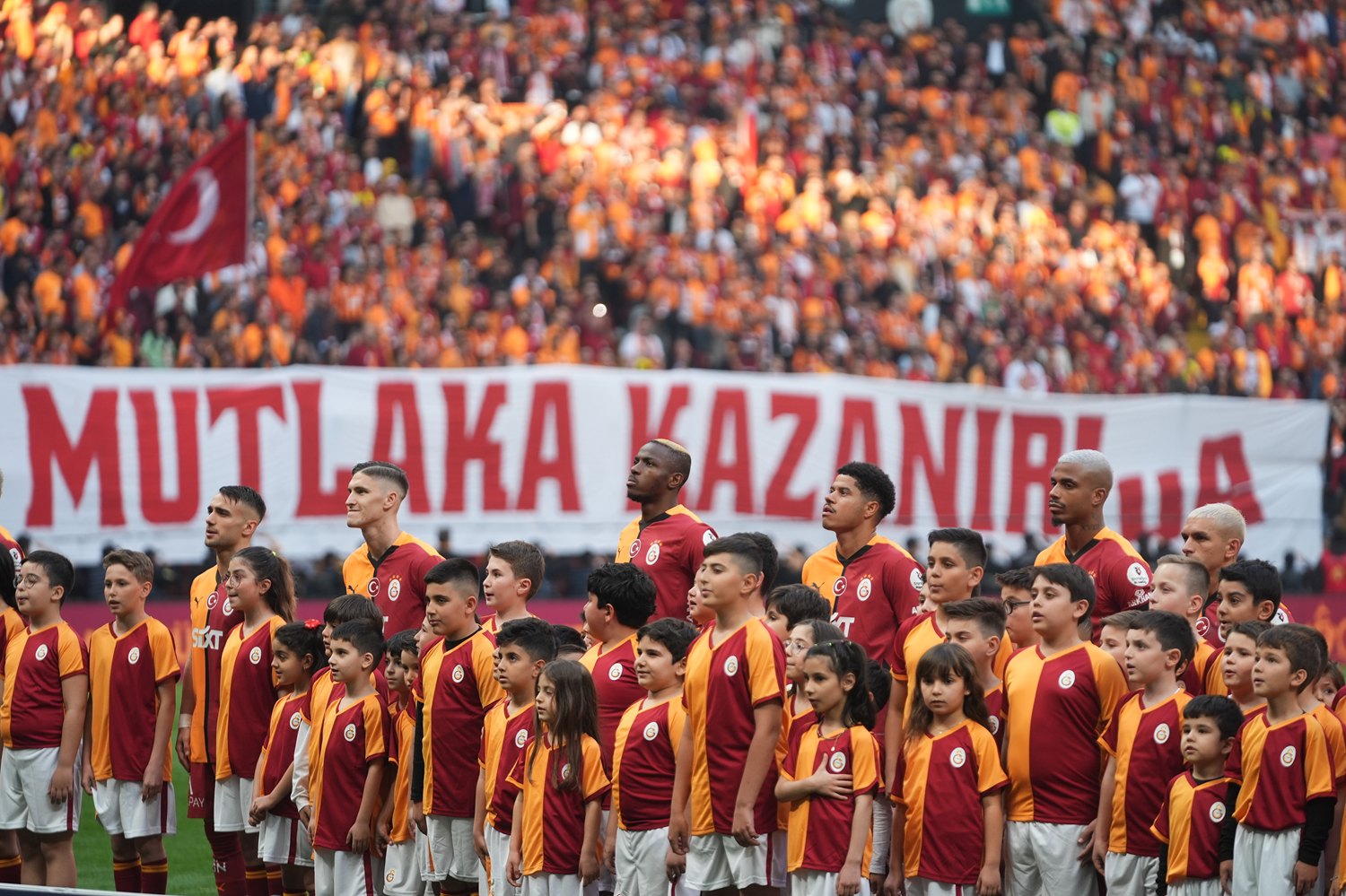 Galatasaray'dan Yenikapı'da 5 yıldızlı kutlama!