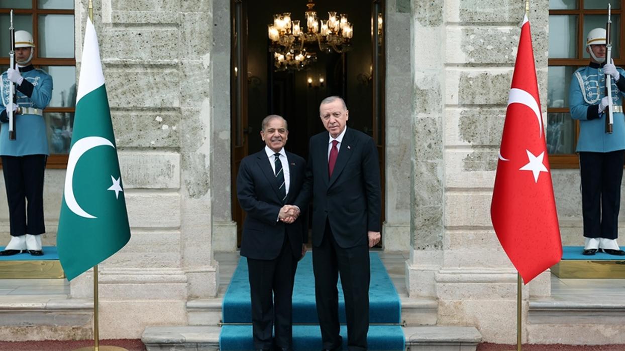 Cumhurbaşkanı Erdoğan, Pakistan Başbakanı Şahbaz Şerif'i kabul etti