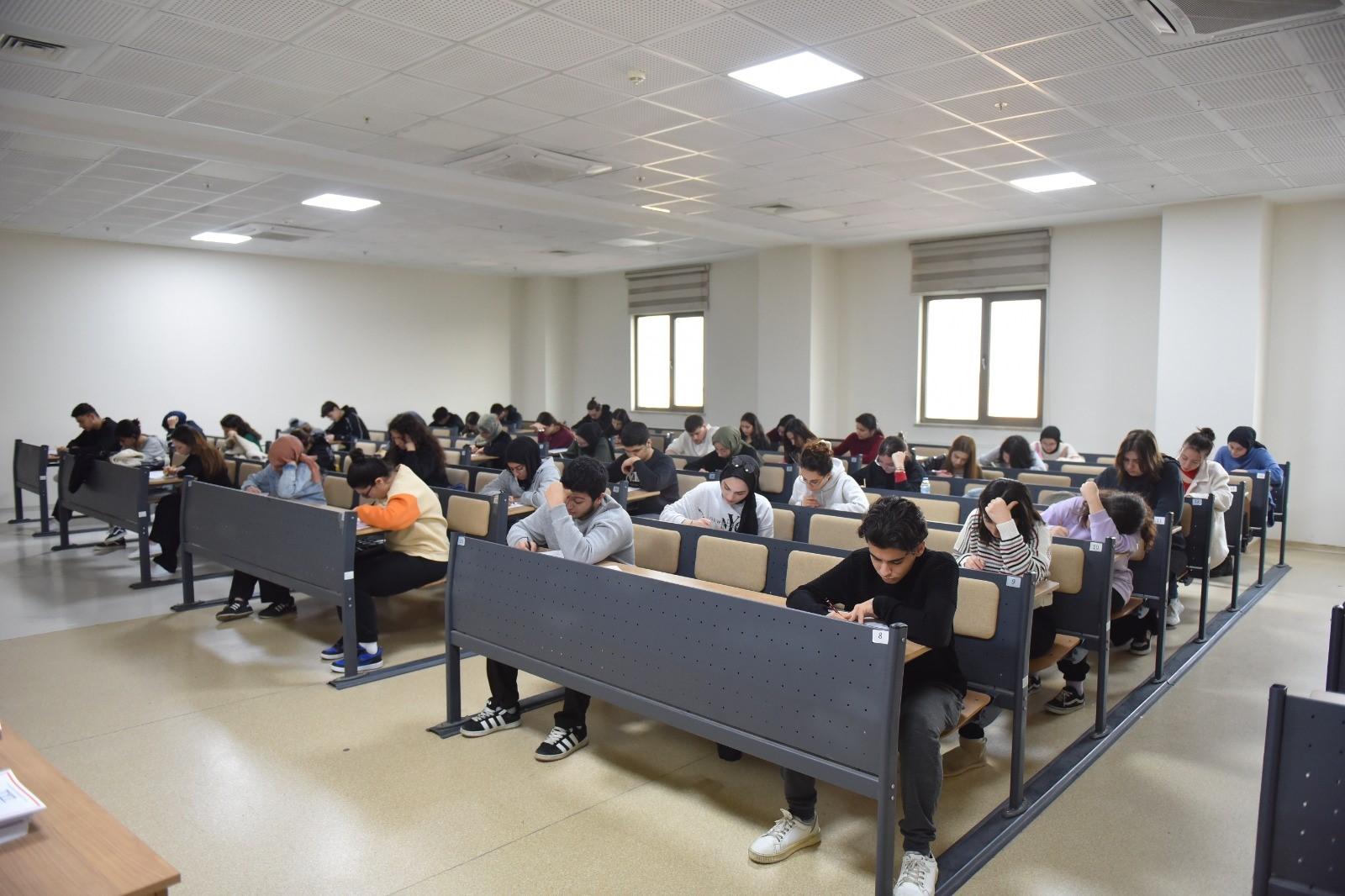 İOKBS baraj puanı kaç? 2025 bursluluk sınavı taban puanları ve başvuru kılavuzu