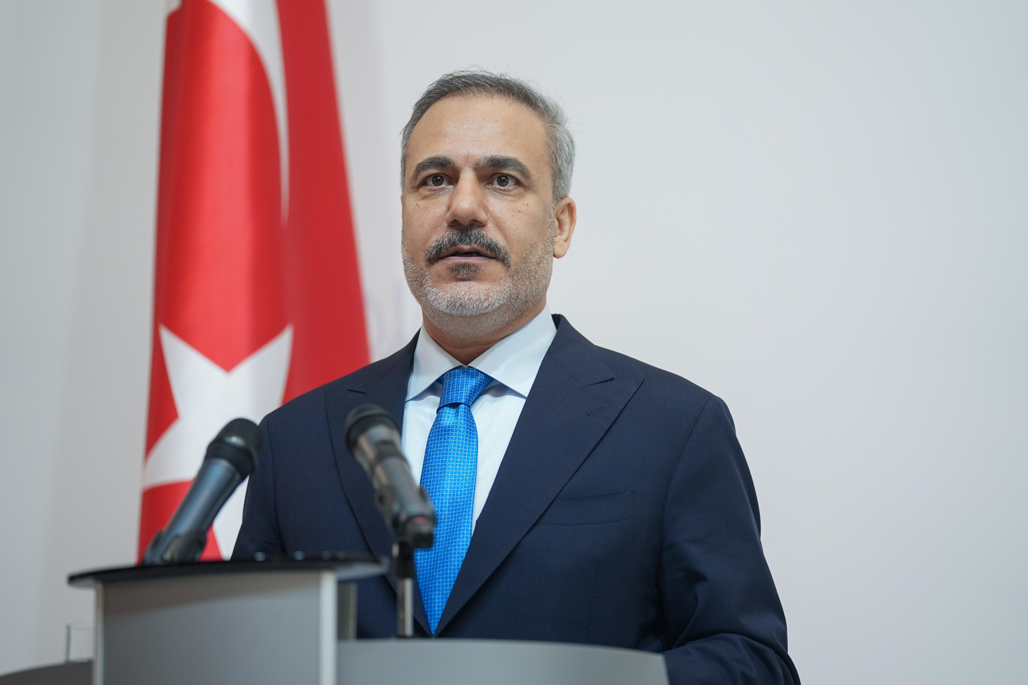 "İstanbul görüşmesi taçlanabilir" Fidan: Erdoğan, Trump, Putin, Zelenskiy İstanbul'da buluşabilir