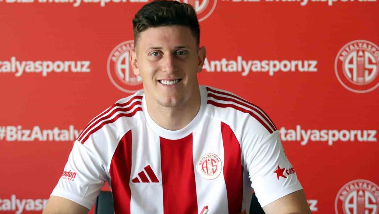 Antalyaspor'un gol kralı: Adolfo Gaich!