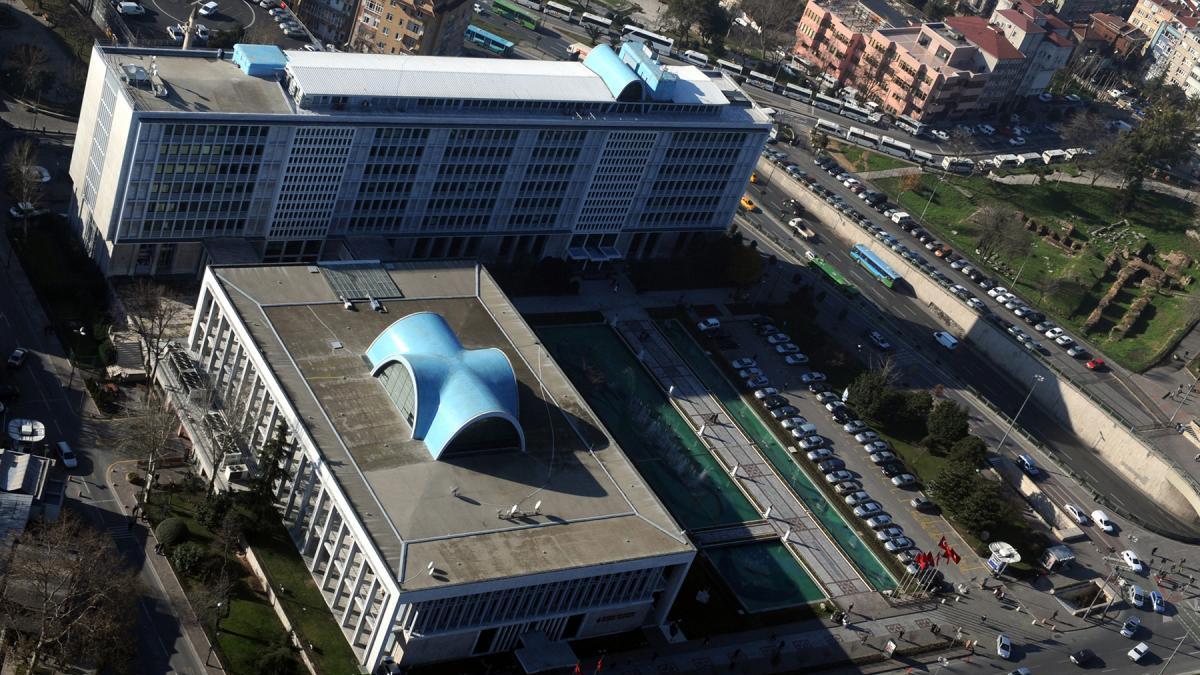 İBB'de yolsuzluk soruşturmasında hakimlik kararı: Rüşvet, ihale yolsuzluğu ve suç örgütü üyeliği