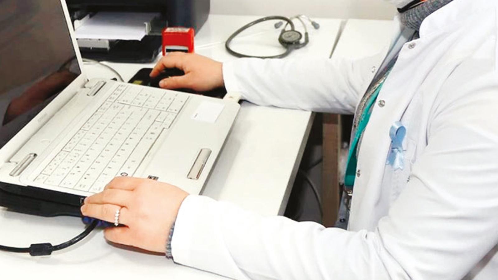 Yunanistan'da ekonomik kriz nedeniyle 20 bin doktor ülkeyi terk etti