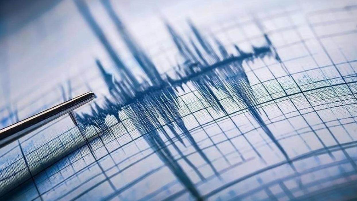 Son dakika: Antalya'da 4 büyüklüğünde korkutan deprem