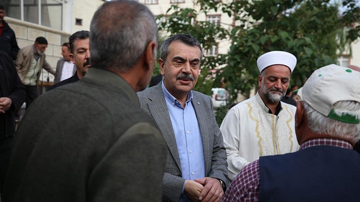 Bakan Tekin: "Terörsüz Türkiye" süreci bizim bu bayramdaki heyecanımızı biraz daha artırdı