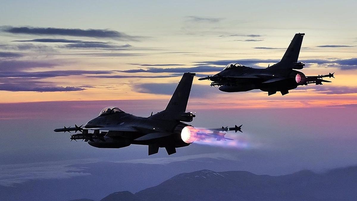 O ülkeden Ukrayna'ya sıra dışı bağış! 14 adet F-16 savaş uçağı gönderdiler