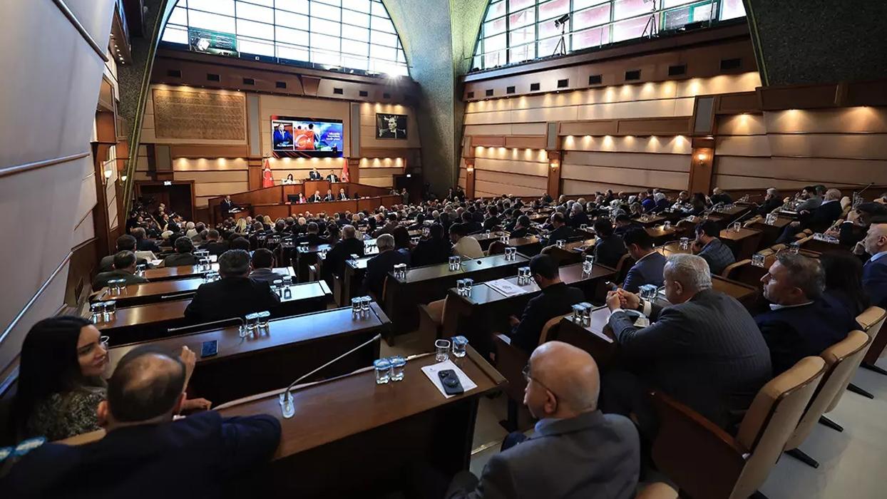 Şikayet eden, edilen, yargılanan CHP'li! Köşeye sıkıştıran sözler: Bunu hiç sormuyor musunuz?