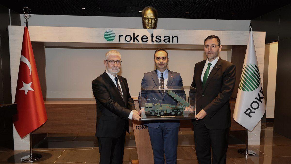 Türkiye'nin teknoloji üssü Roketsan'a kritik ziyaret! Bakan Kacır: Milli teknoloji hamlesinin kalbindeyiz