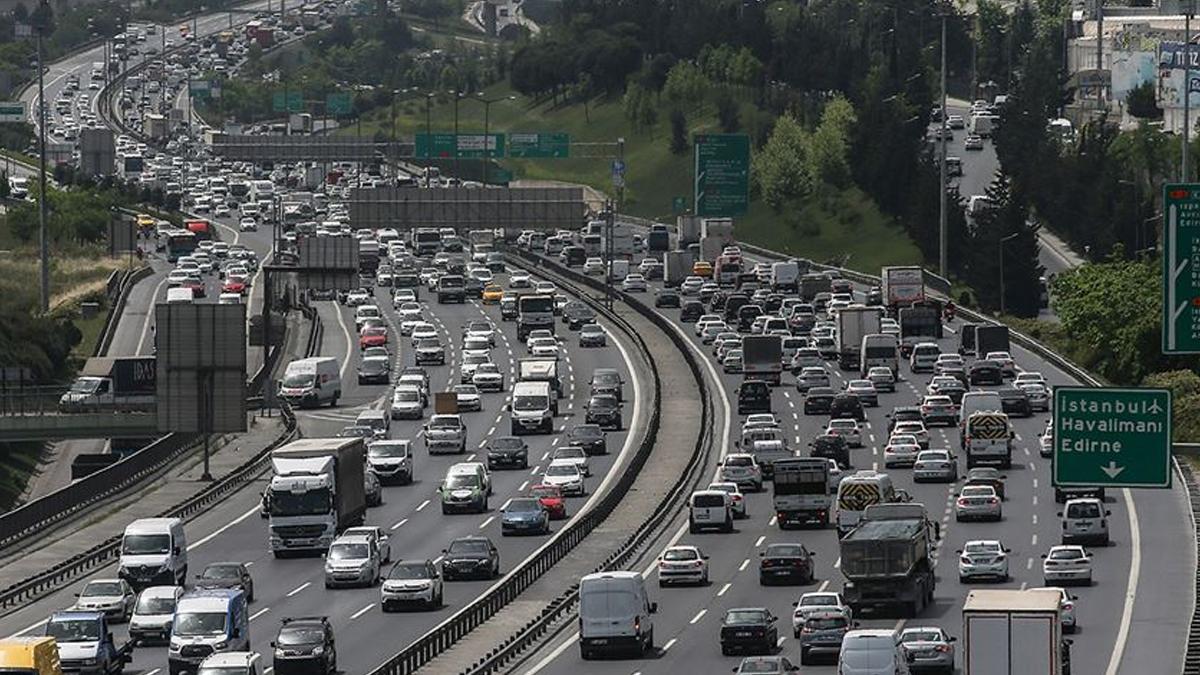 CHP'de reklam var hizmet yok! AK Partili Tombaş: İstanbul trafiği artık bir yönetim krizi
