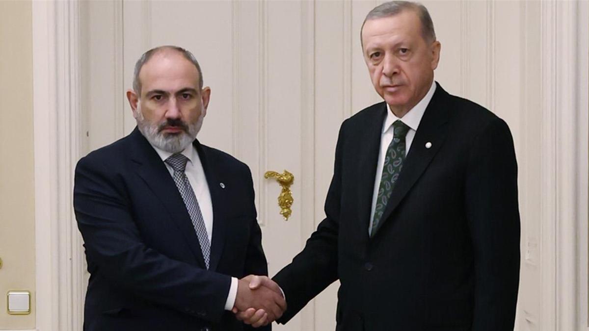 Ermenistan Başbakanı Paşinyan Türkiye'ye geliyor