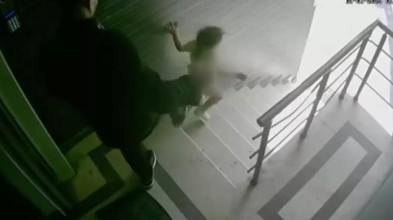 Cani babadan kızına acımasız hareket!