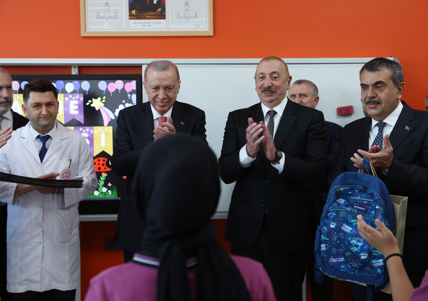 Cumhurbaşkanı Erdoğan, Aliyev ile Kahramanmaraş'ta öğrencilerle buluştu