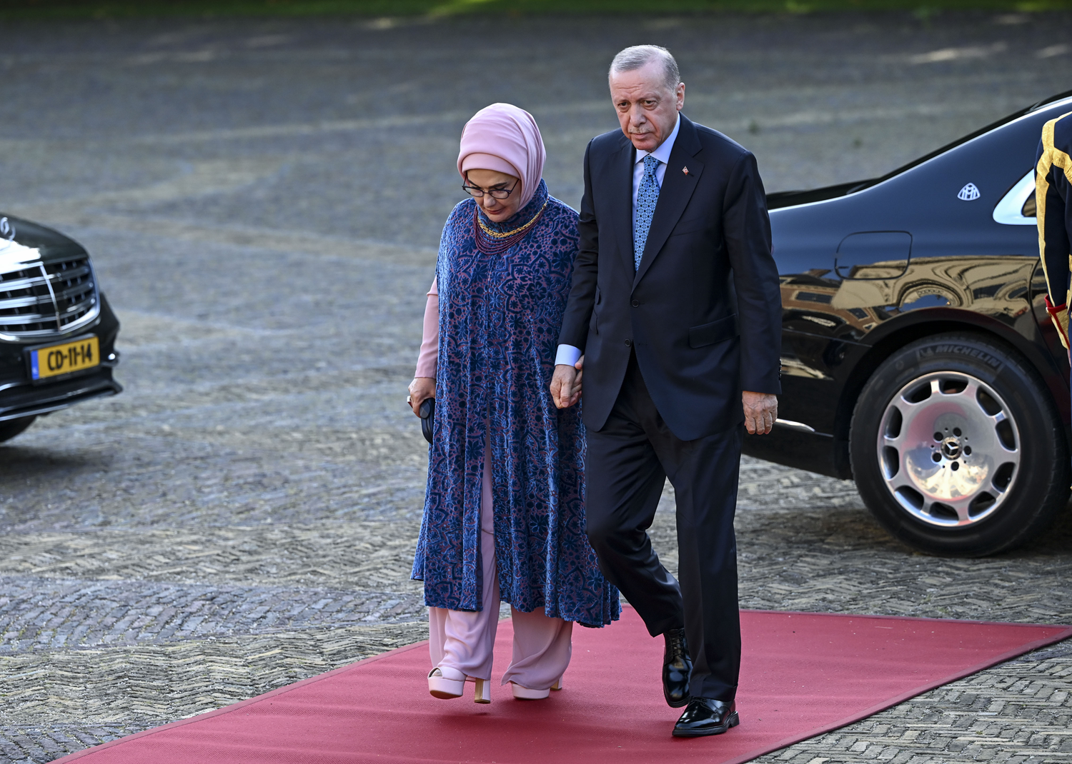 Cumhurbaşkanı Erdoğan, Hollanda Kralı Alexander'ın NATO liderleri onuruna verdiği yemeğe katıldı