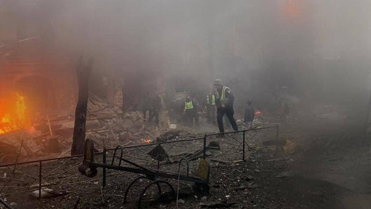 Rusya Dnipro'yu füzeyle hedef aldı! Ukrayna: 11 kişi hayatını kaybetti