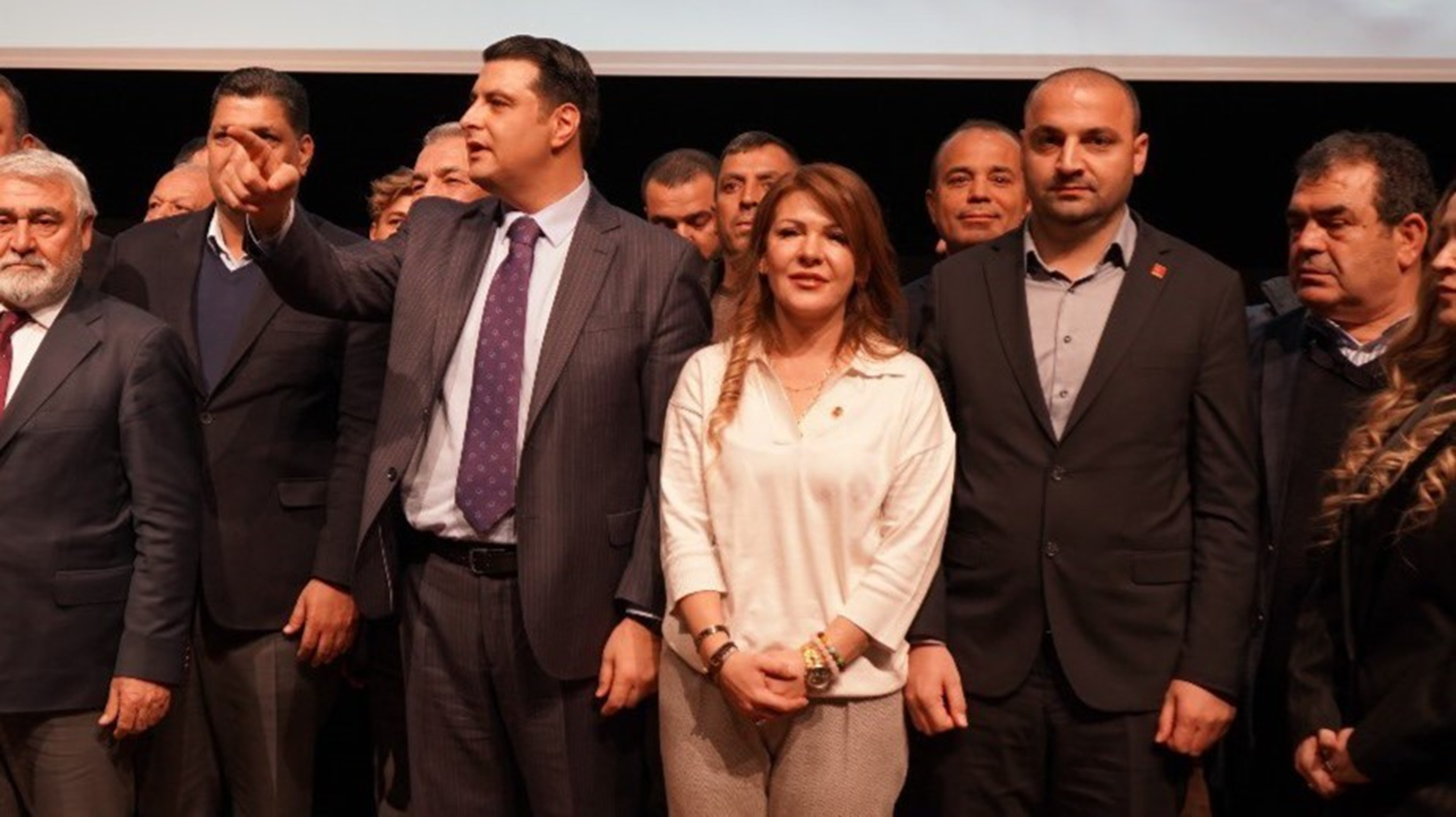 CHP'de kan kaybı: Belediye Başkanları bir bir istifa ediyor