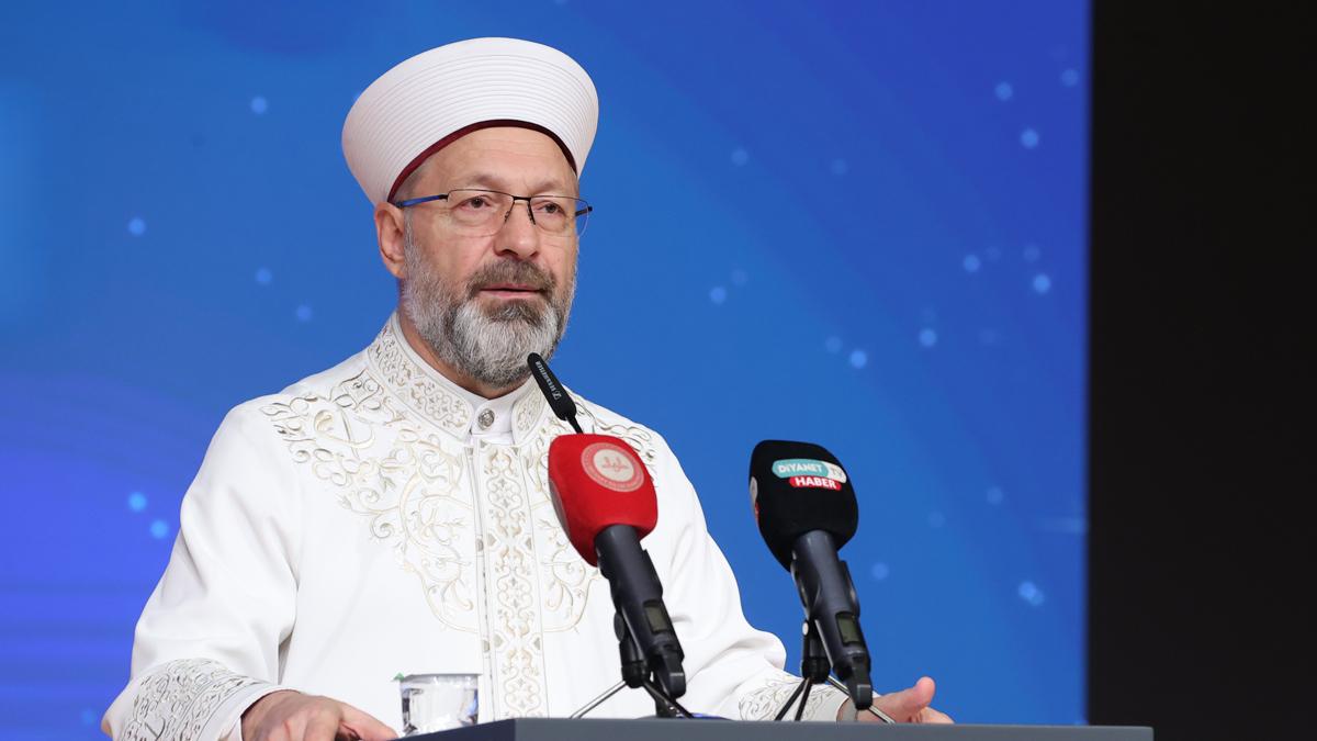 Diyanet İşleri Başkanı Erbaş'tan "aile ve iyilik" çağrısı: 3 aile umre hediyesi