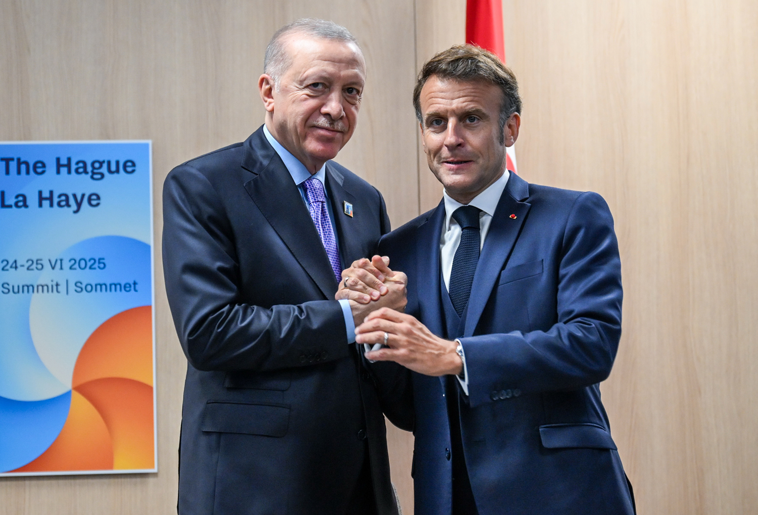 2. kez dumura uğradı! Macron, Erdoğan karşısında üstünlük kuramadı