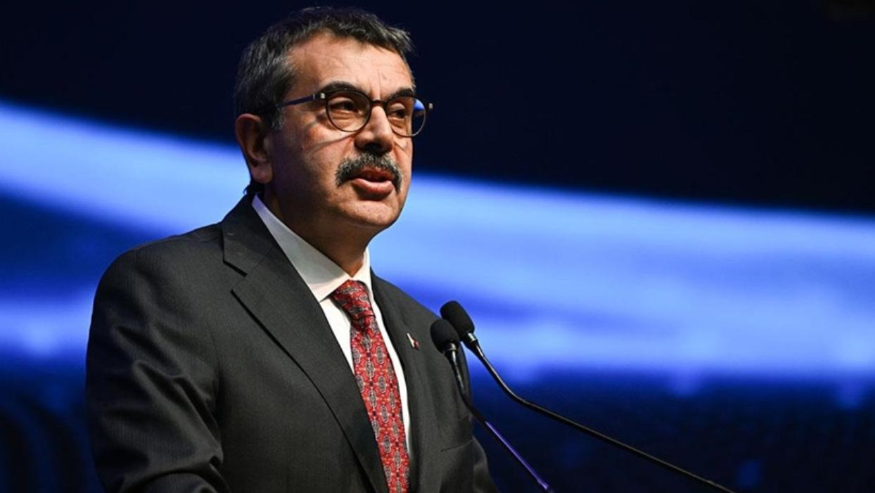 Milli Eğitim Bakanı Tekin: LGS sınavında soruların erken açıklanması güvenliği riske atmıyor