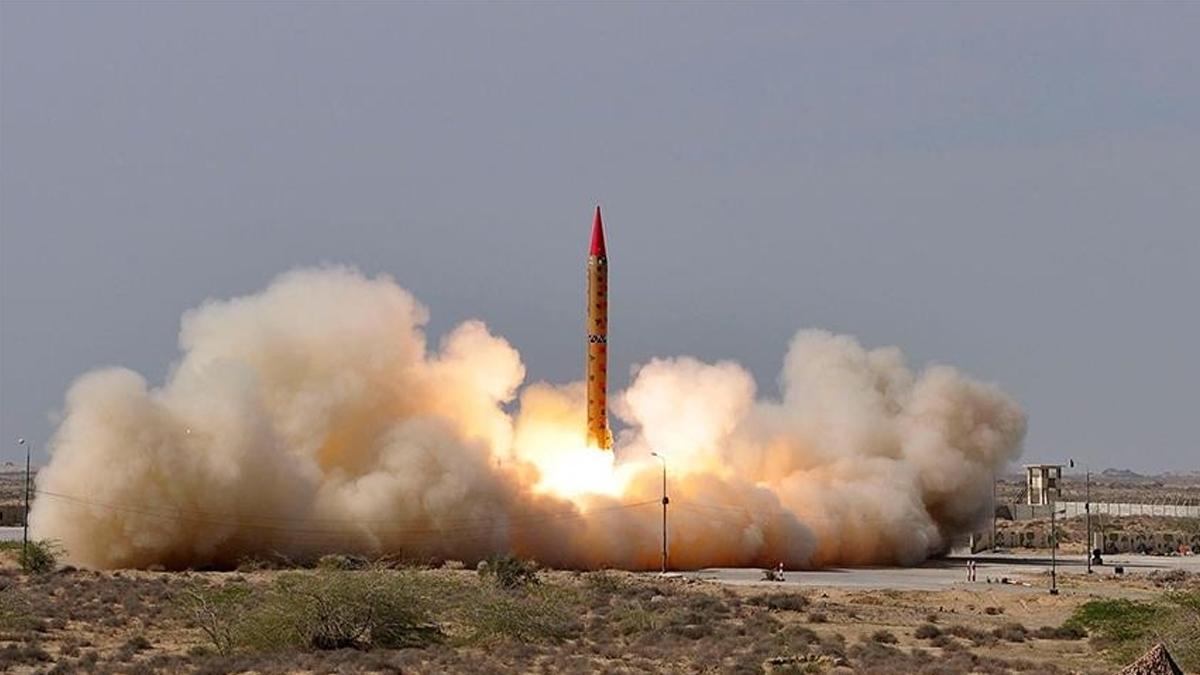 Pakistan'dan ABD'yi tedirgin eden program: Kıtalararası ve nükleer başlık taşıyabiliyor