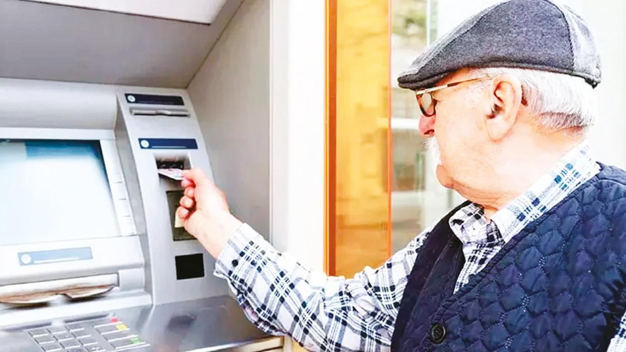 Emekliye %17 zam göründü! İşte, zam oranlarına göre emekli ve memur maaşları...