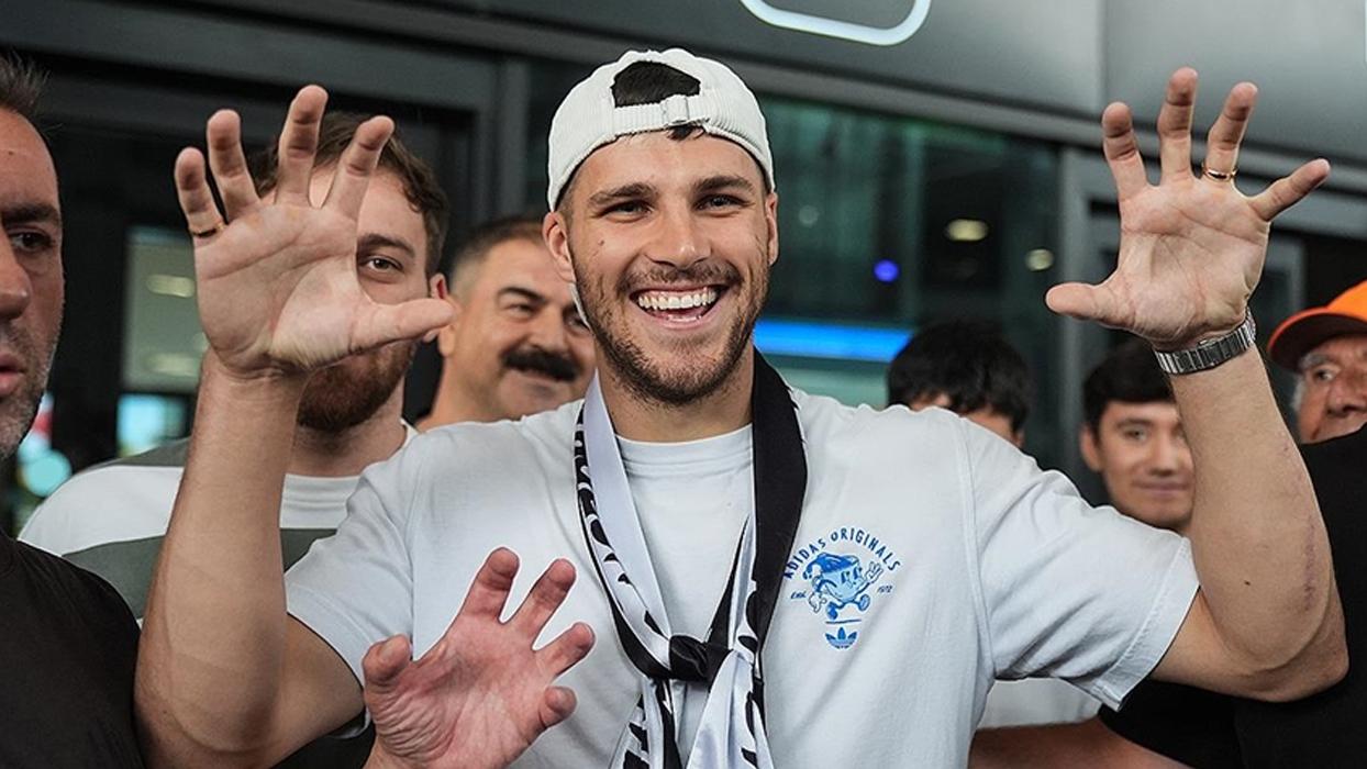 David Jurasek, Beşiktaş'ın transfer ettiği 188. yabancı futbolcusu olarak kayıtlara geçti