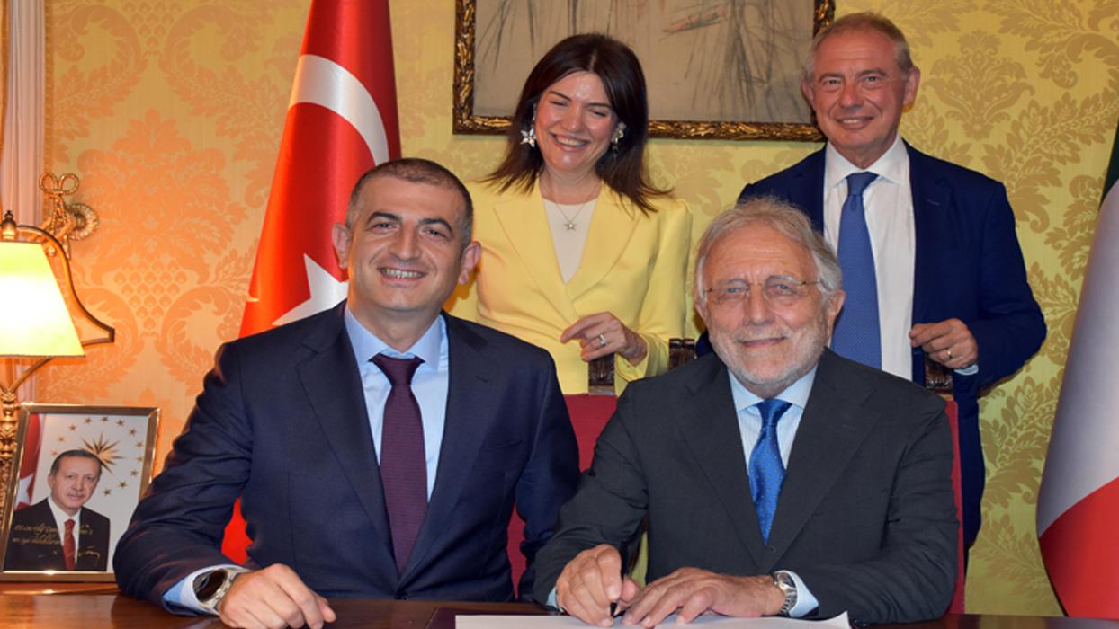 Baykar, Piaggio Aerospace'i devraldı! Urso: Türkiye de Avrupamızın bir parçası