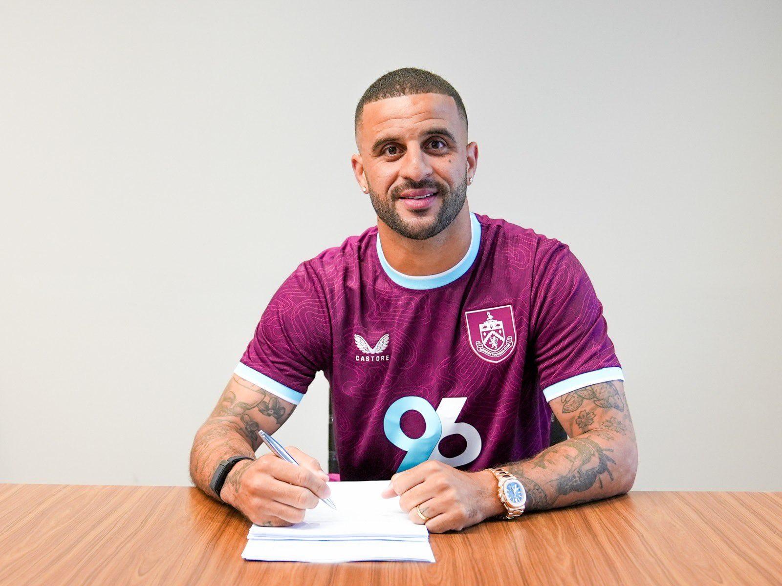 Burnley, Milan'dan ayrılan Kyle Walker'ı kadrosuna kattı.