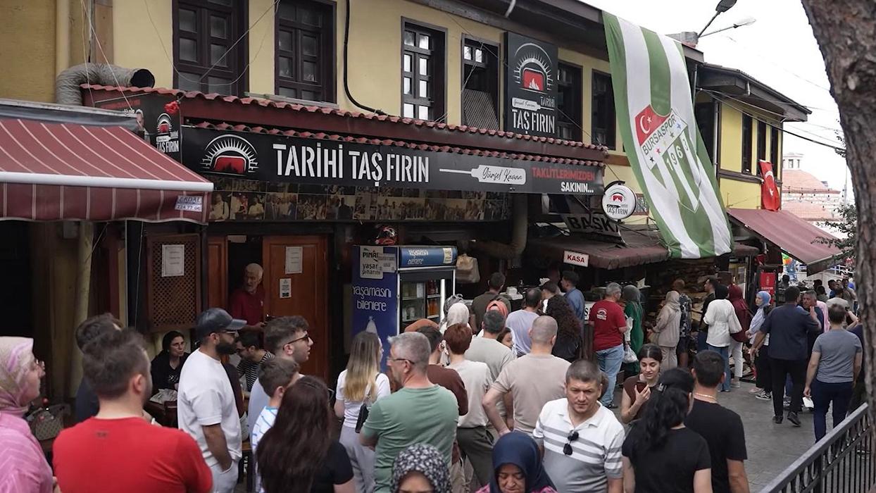 Bursa'da festival coşkusu ekonomiye yansıdı! Otel ve restoran sahipleri memnun