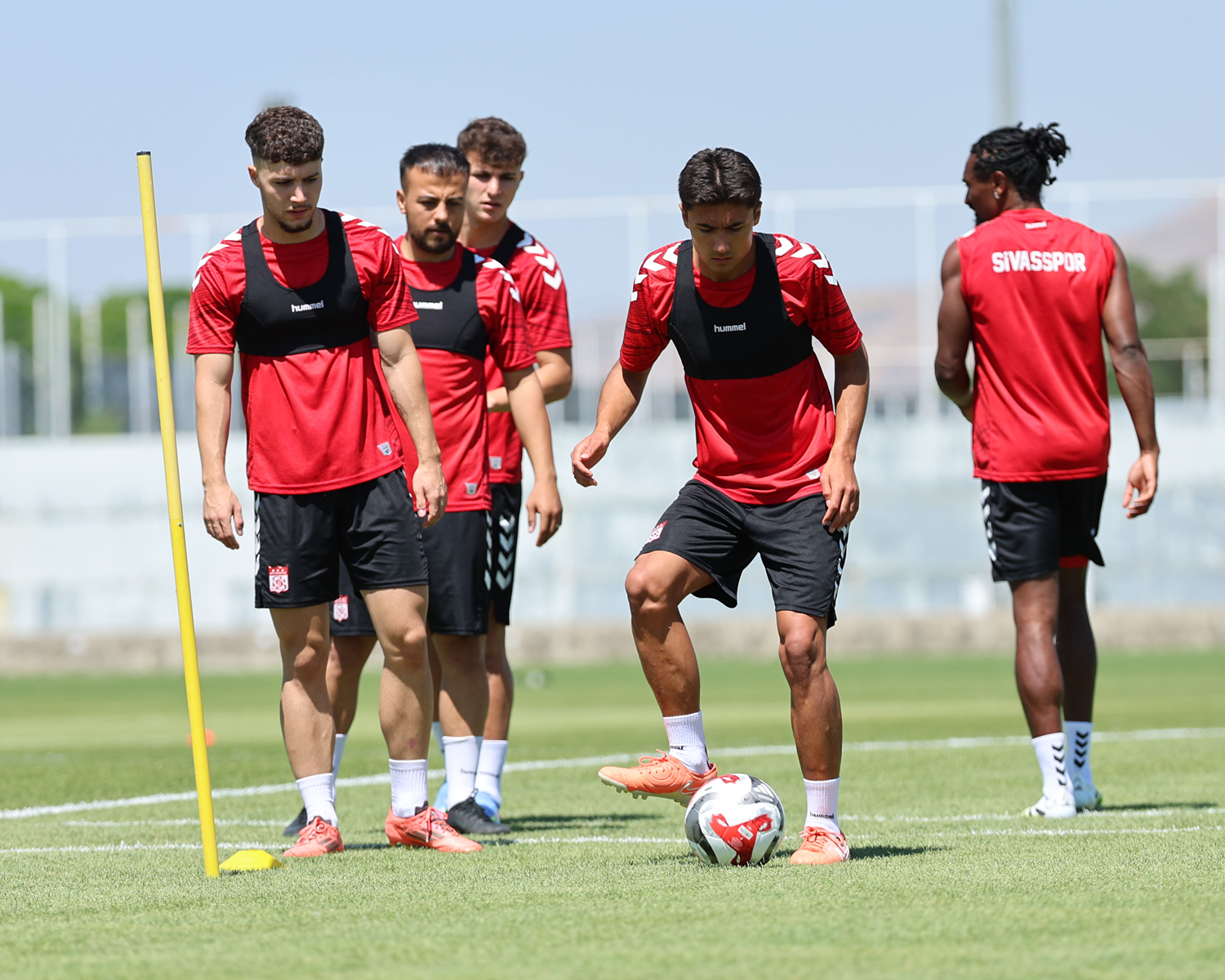 Sivasspor, yeni sezon mesaisinde