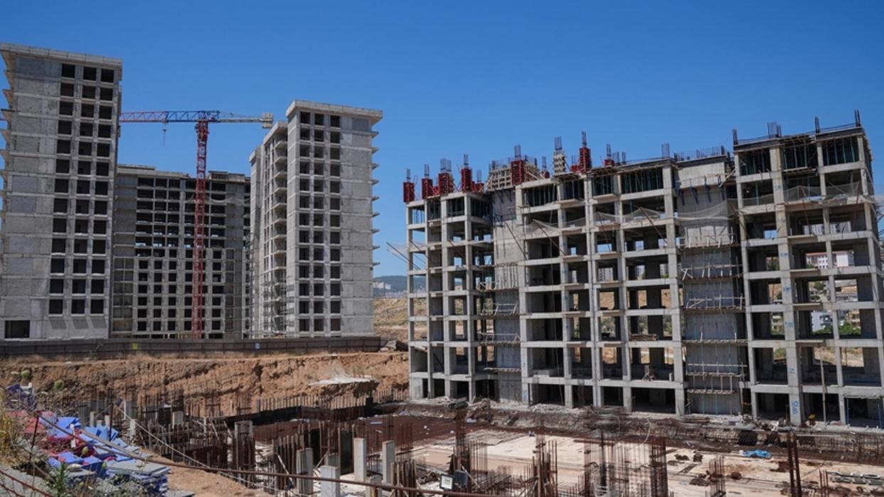 İzmir'de kooperatif ve kentsel dönüşüm mağdurları projeleri "Bakanlığın" devralmasını istiyor