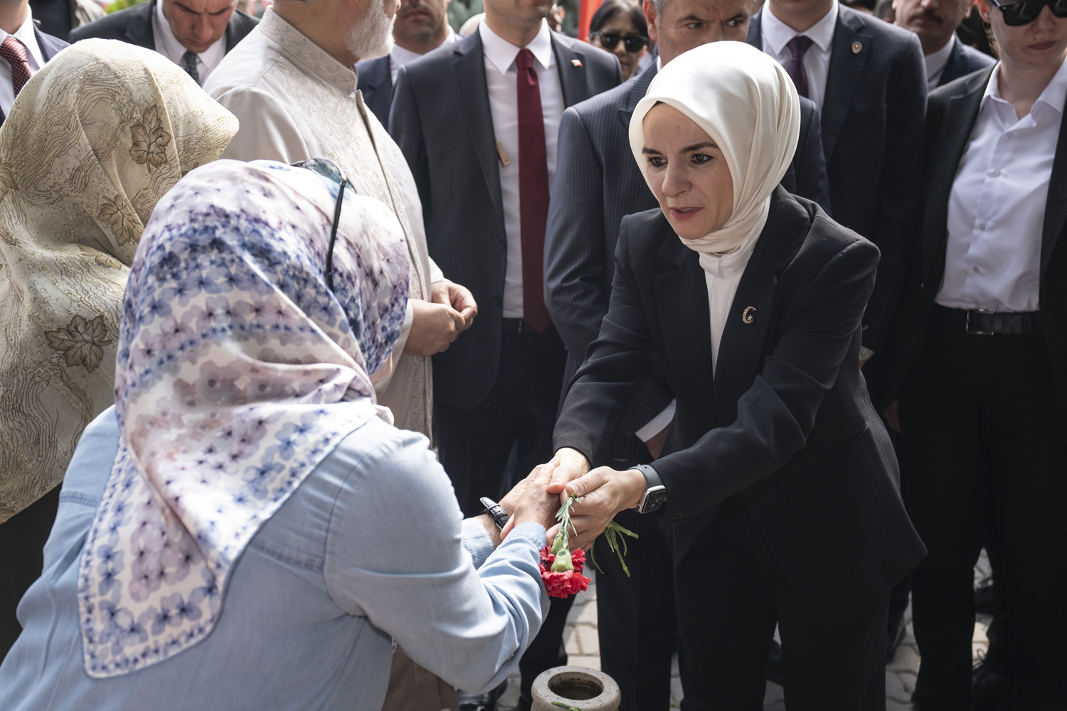 Bakan Göktaş: Kahramanlarımız ihanete karşı direnişin simgesi oldu