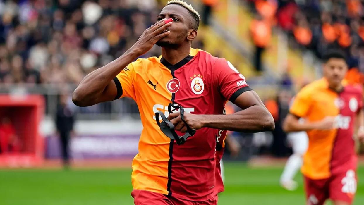 Galatasaray, Victor Osimhen transferinde son düzlüğe girdi!