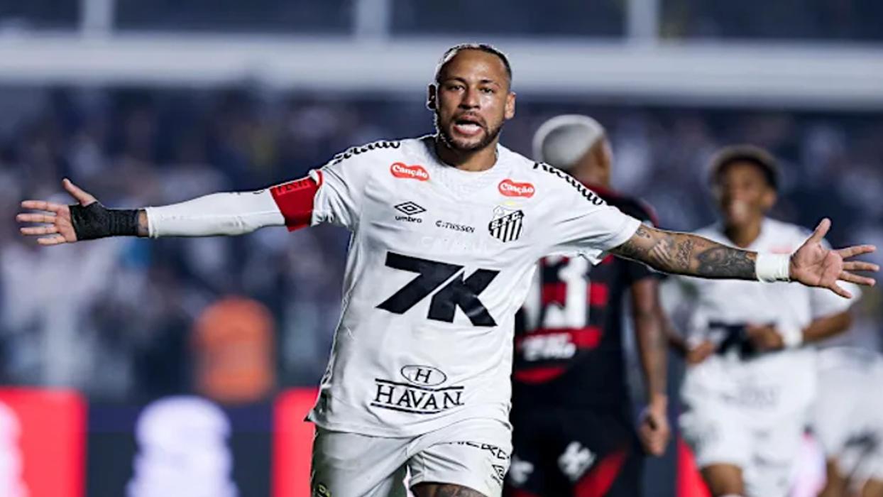 Neymar, Santos formasıyla ligdeki ilk golünü attı