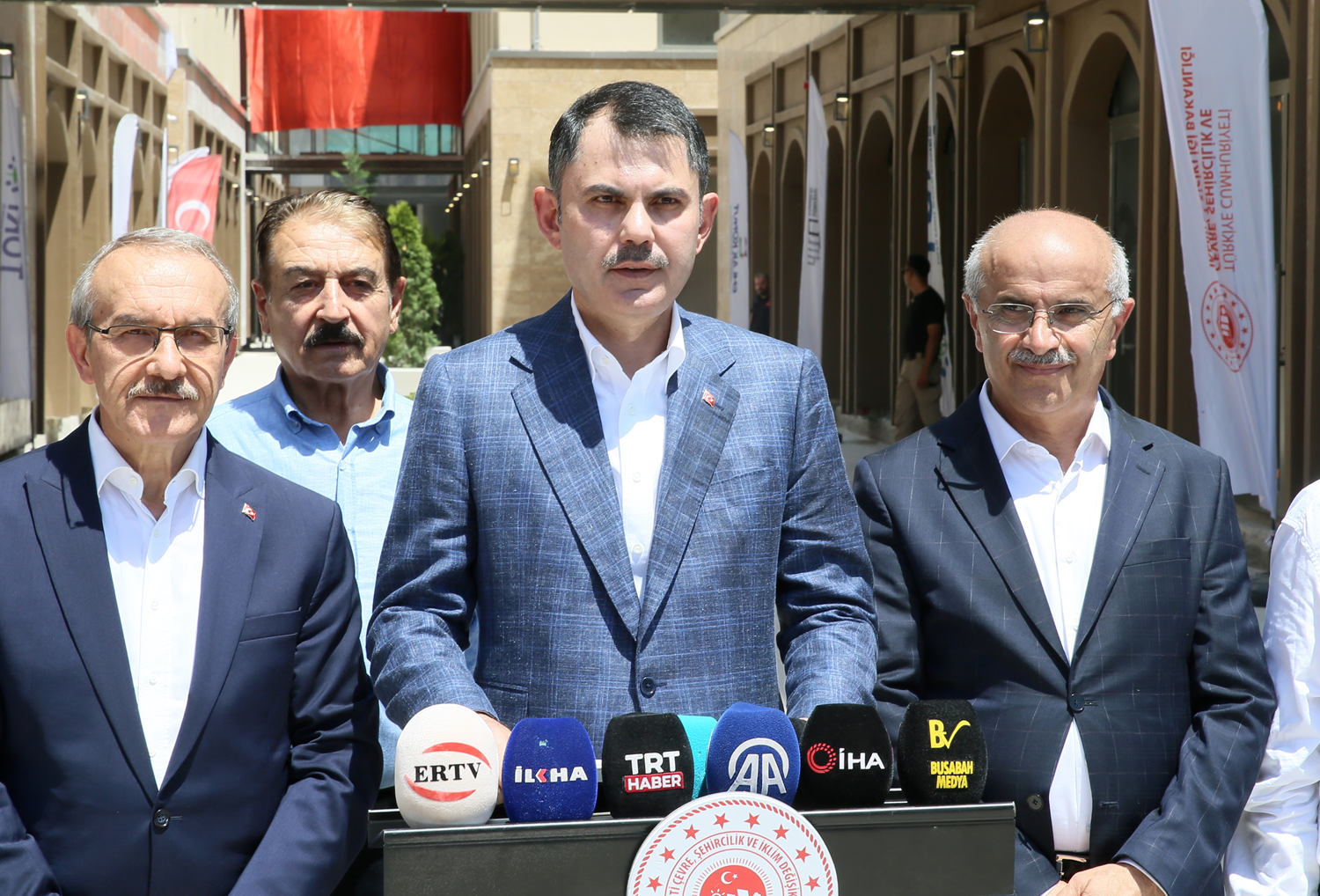 Bakan Kurum: Baklava kutusundaki parayla kaç daire yapardınız?