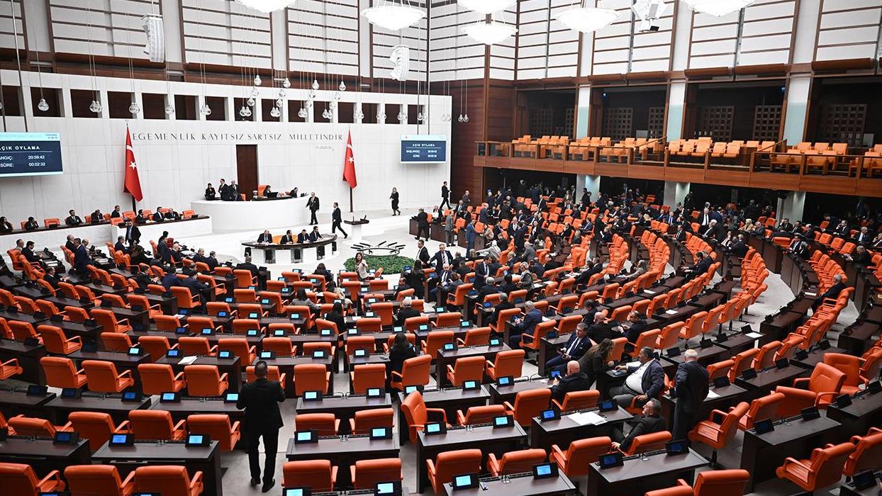 Ekonomiye ilişkin düzenlemeler içeren kanun teklifi yasalaştı