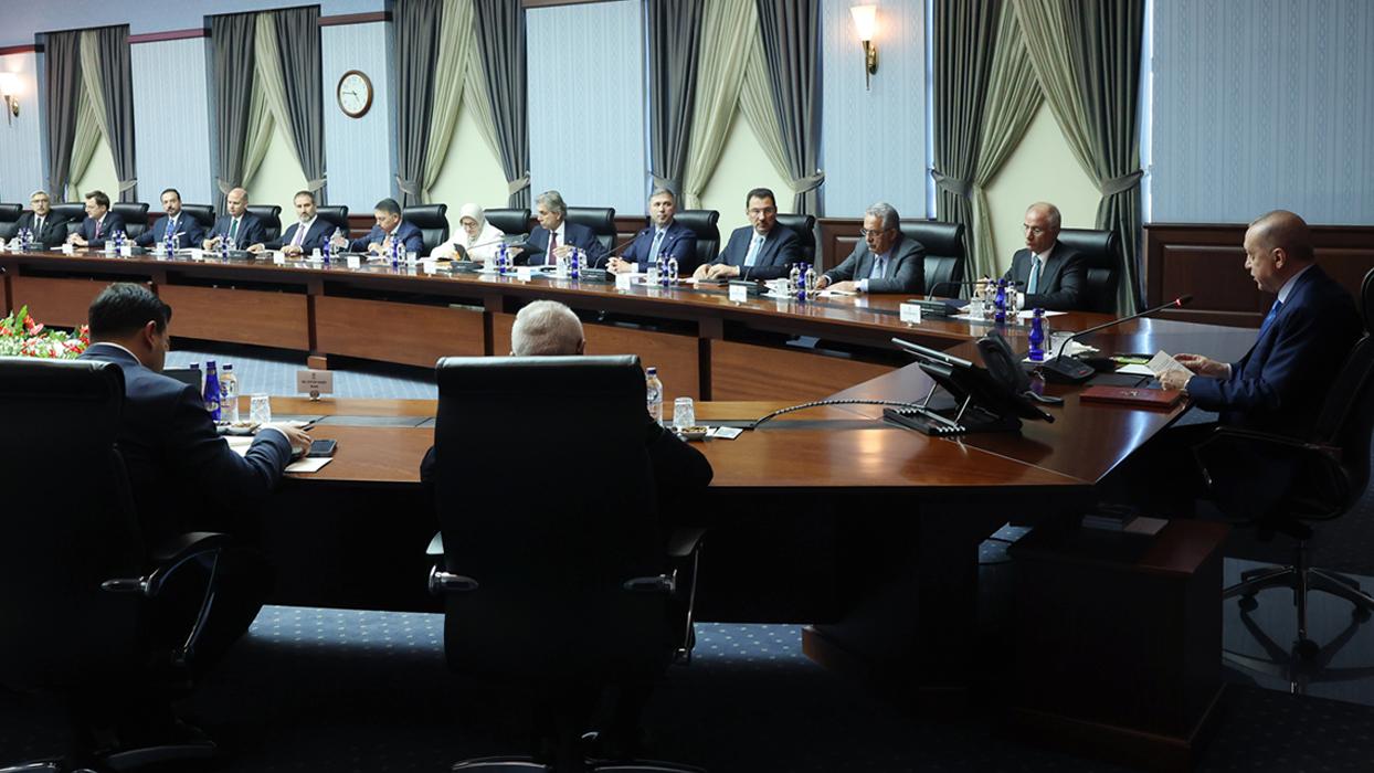 AK Parti MYK, Cumhurbaşkanı Erdoğan başkanlığında toplandı