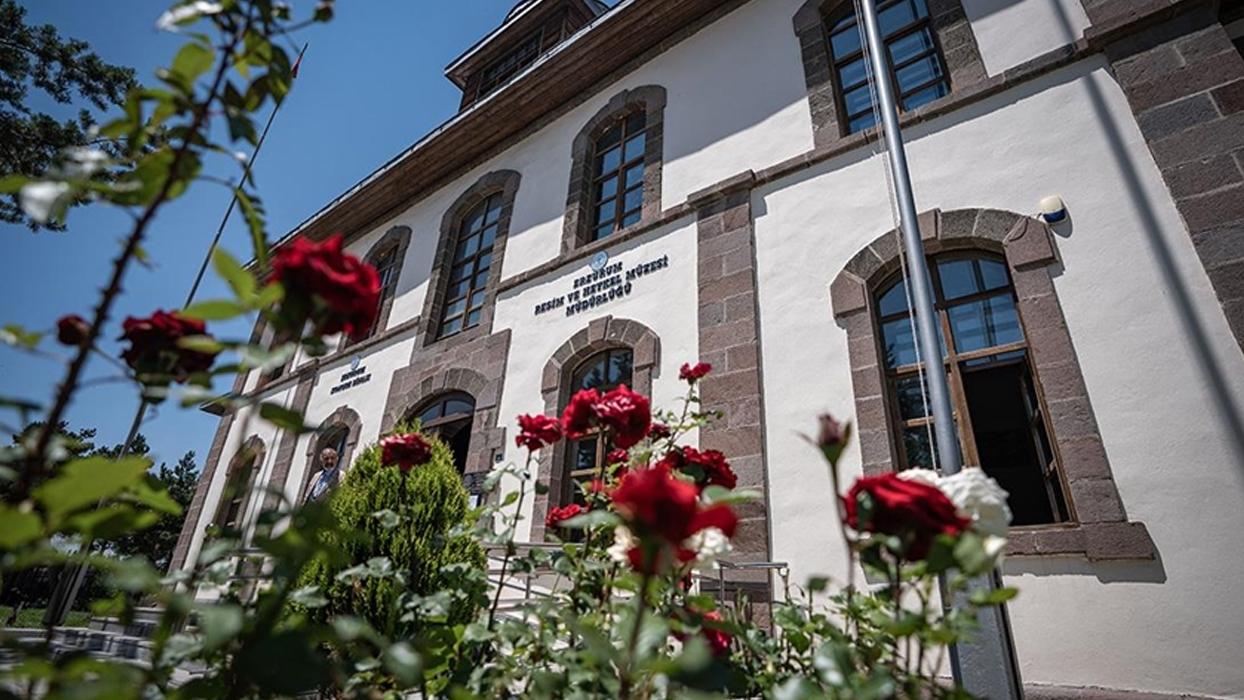 "Milli Mücadele ruhu" 106 yıldır Erzurum'daki tarihi kongre binasında yaşatılıyor