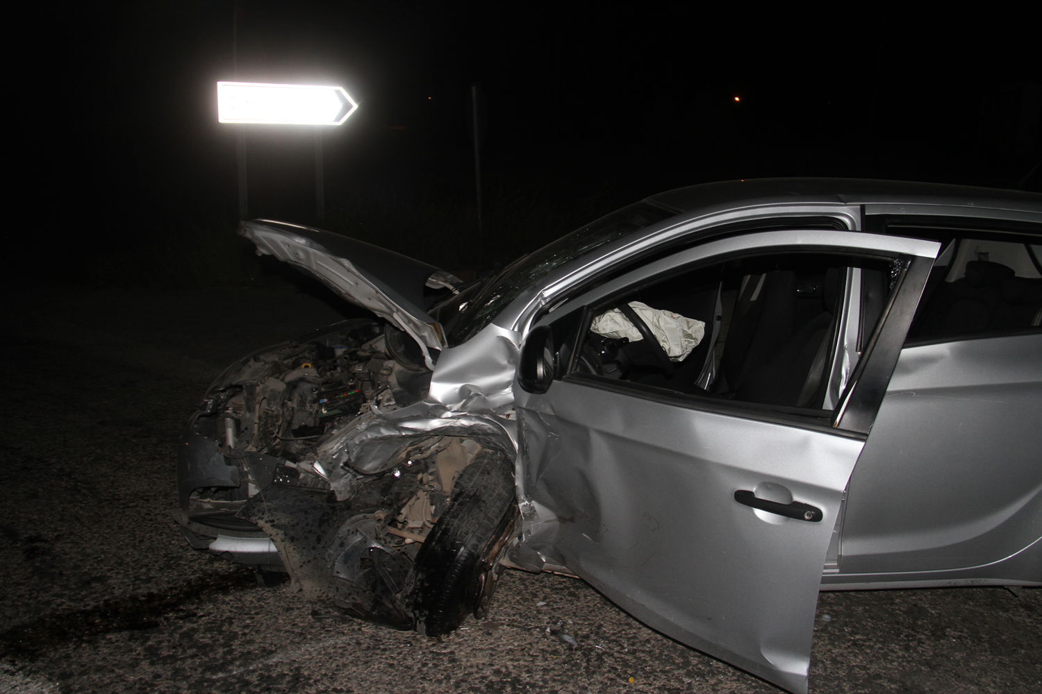 Konya'da iki otomobilin çarpıştığı kazada 6 kişi yaralandı