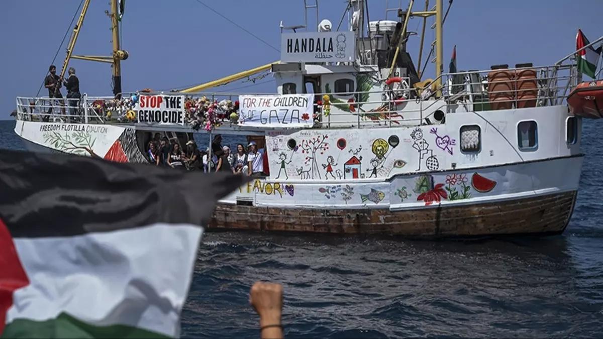 İsrail askerleri Gazze'deki ablukayı kırmak için yola çıkan Hanzala gemisine baskın düzenledi
