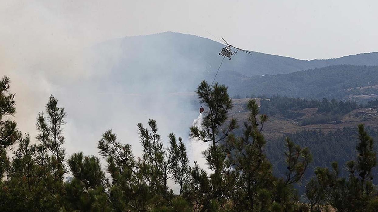 Ciğerlerimiz yanıyor! Bursa, Uşak, Mersin ve Kahramanmaraş'taki orman yangınlarına müdahale sürüyor