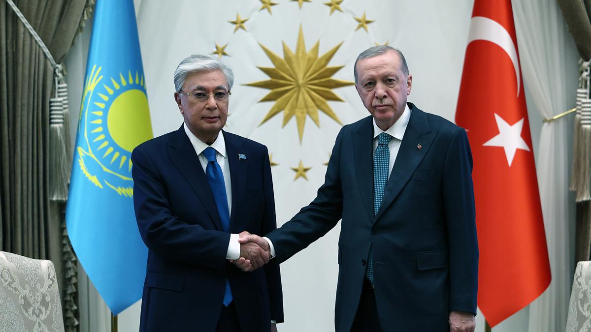 Cumhurbaşkanı Erdoğan:Askeri ve savunma sanayii işbirliğimizi daha ileriye taşıyacak somut projeleri görüştük